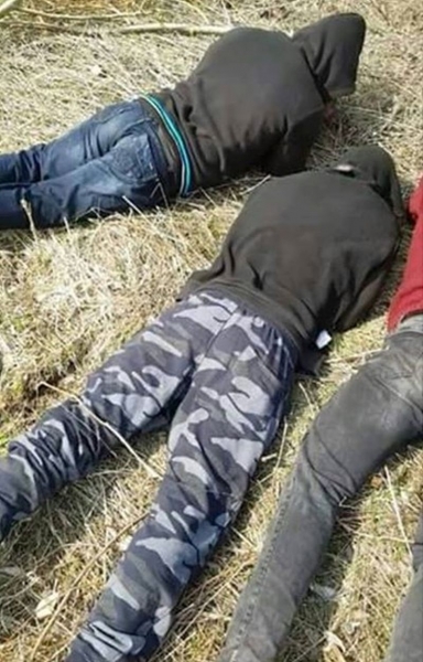 Динко пак хваща бежанци на границата, разпитва ги на английски ВИДЕО