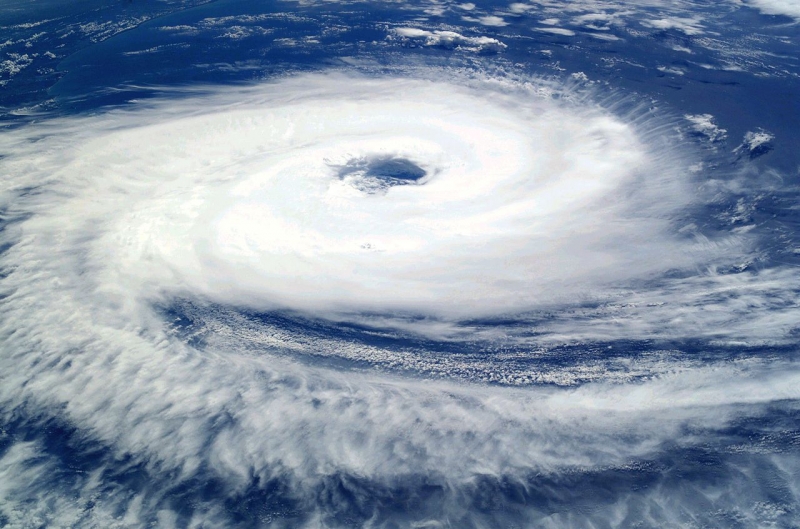 Евакуираха хиляди души в Австралия заради циклон
