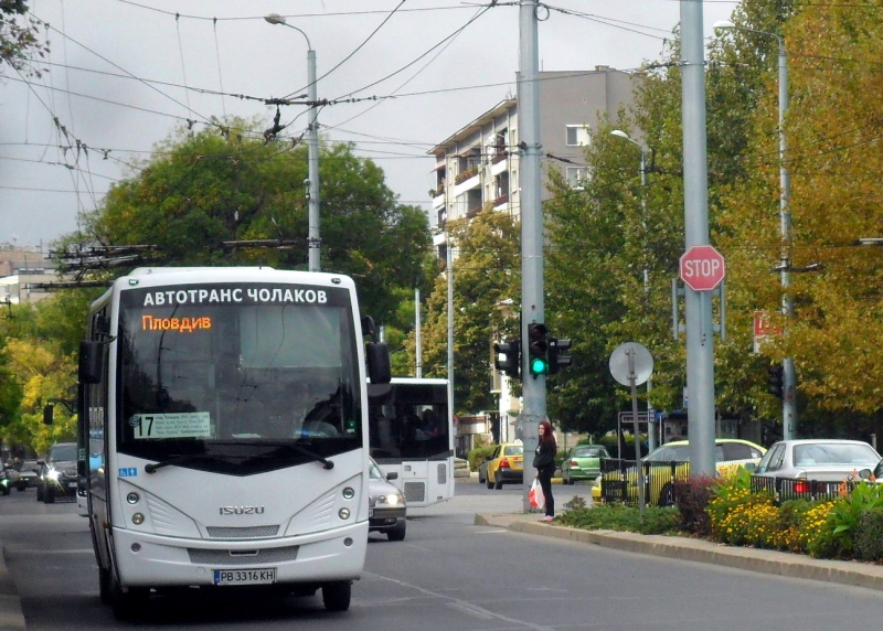 Удължават маршрута на автобусна линия 17 до Прослав