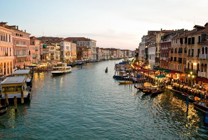 Италия разби терористична клетка във Венеция