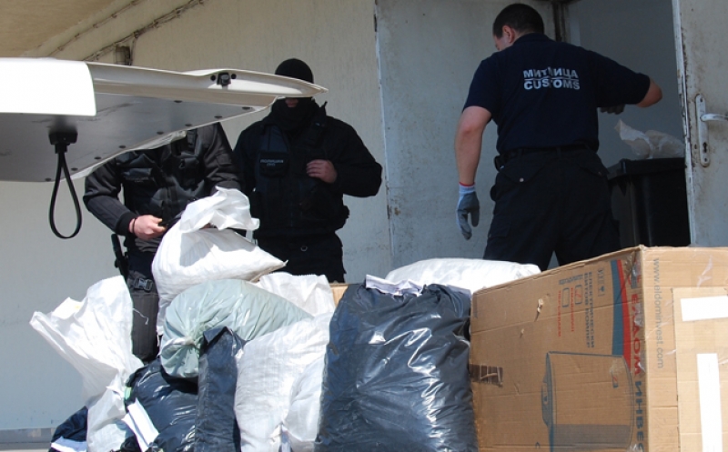 Митничарите вече ще имат и полицейски правомощия