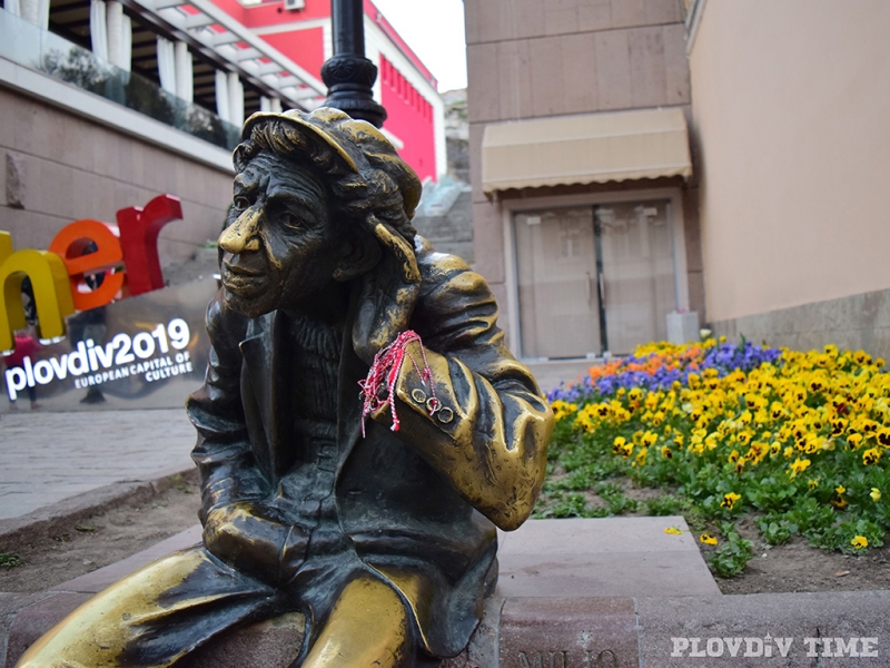 Мильо забрави да си свали мартеницата