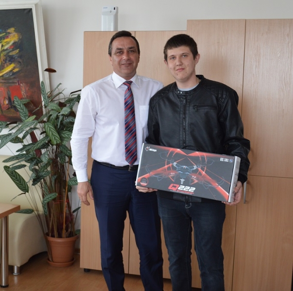 Ученик от Пловдив спечели дрон в кампанията 