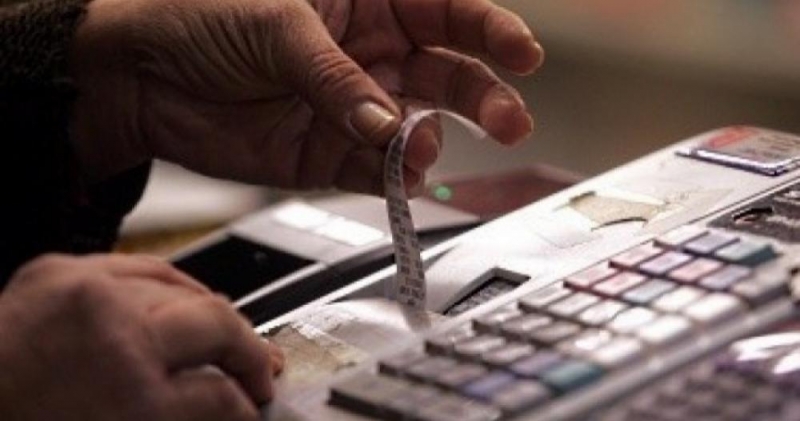 Запечатаха 4 търговски обекта след съвместна акция на Икономическа полиция и НАП