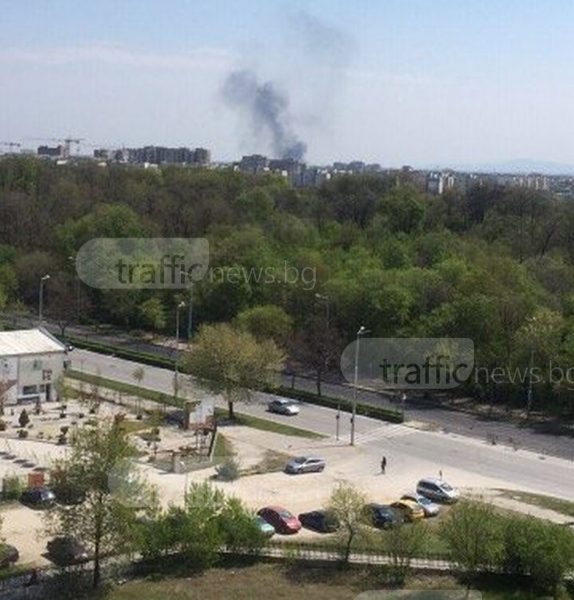 Голям пожар вилнее до Акваленд в ЖР Тракия! ВИДЕО