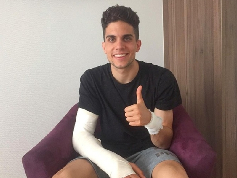 Раненият футболист на Борусия пусна първа снимка от болницата