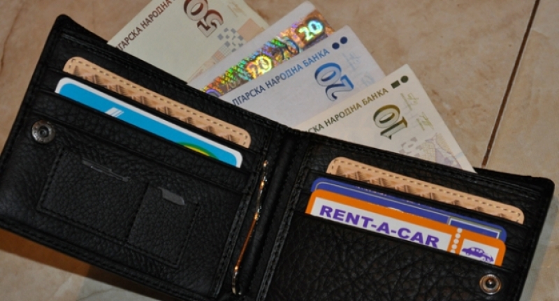 Издирват две дами, изпуснали голяма сума пари