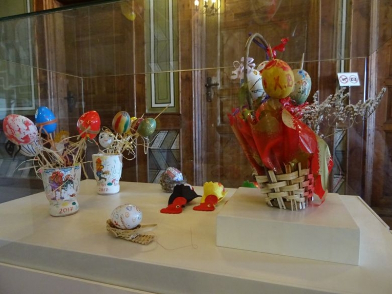 Великденски кът подредиха в 