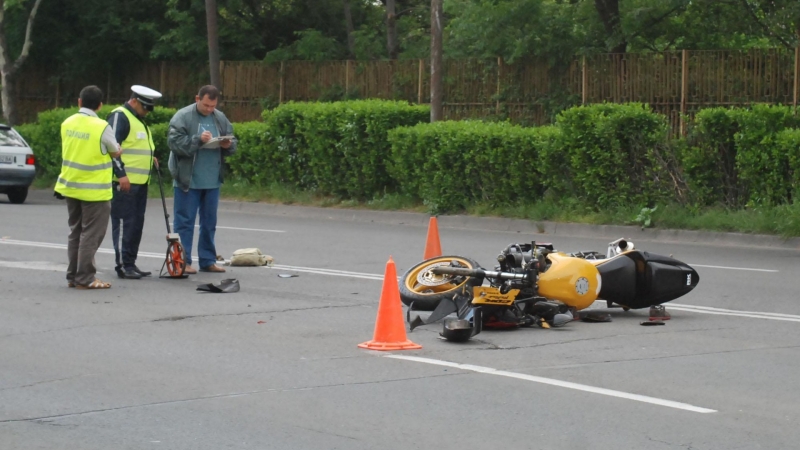 Зверска катастрофа край Зверино! Двама мотористи са тежко ранени