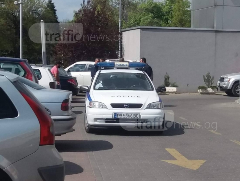 Зрелищен арест на паркинга на мол Пловдив СНИМКИ