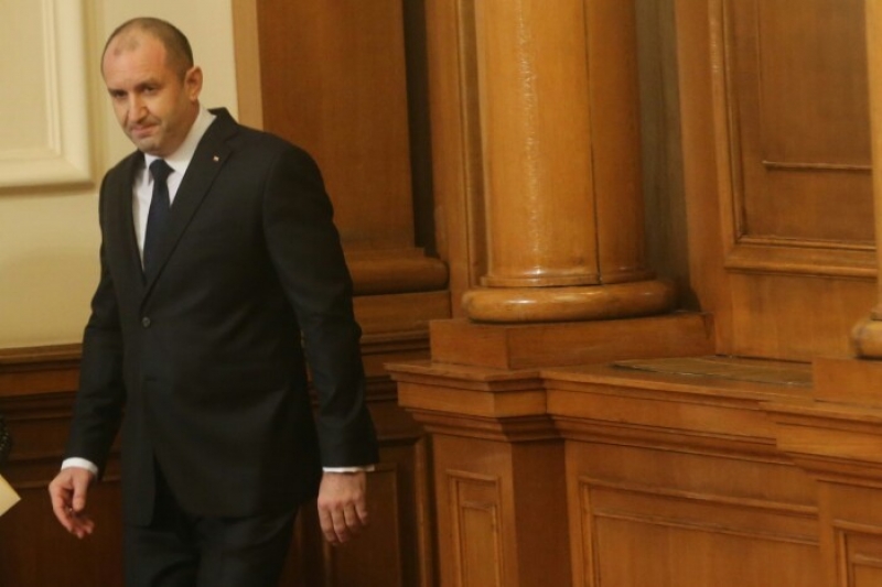 Румен Радев: Този кабинет трябва да реши каква страна ще бъде България