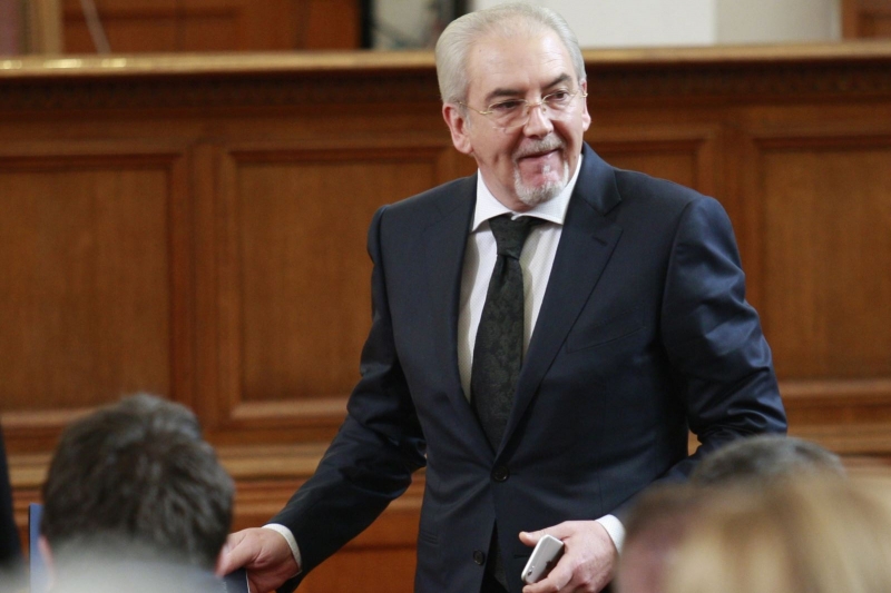 Лютви Местан: Румен Радев иска да попречи на ДОСТ да влезе в парламента