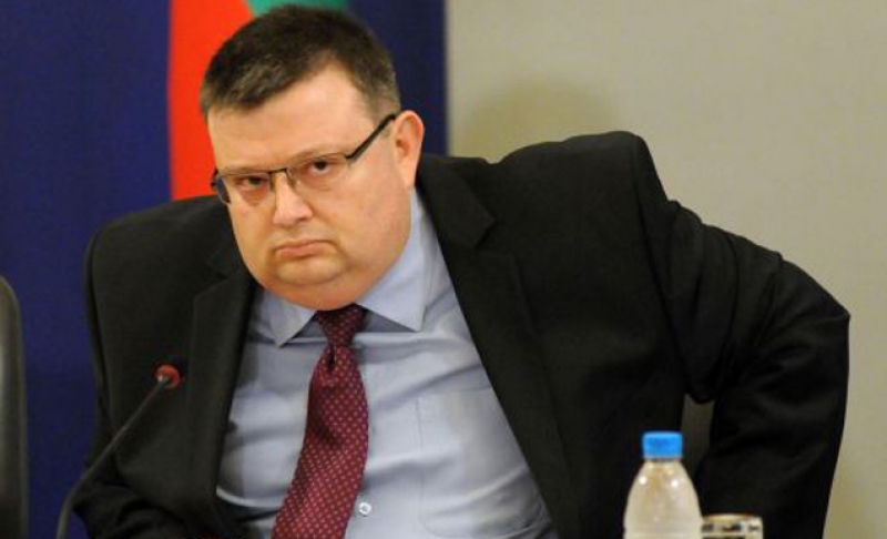 Цацаров поиска имунитета на Марешки и още двама депутата