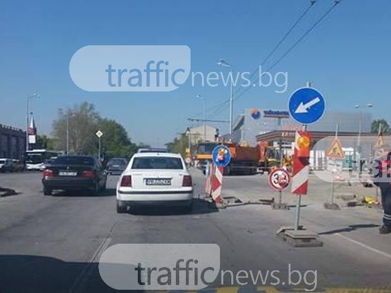 Спират автобусите по южното платно на “Санкт Петербург“, задръстванията в другото стават още по-страшни