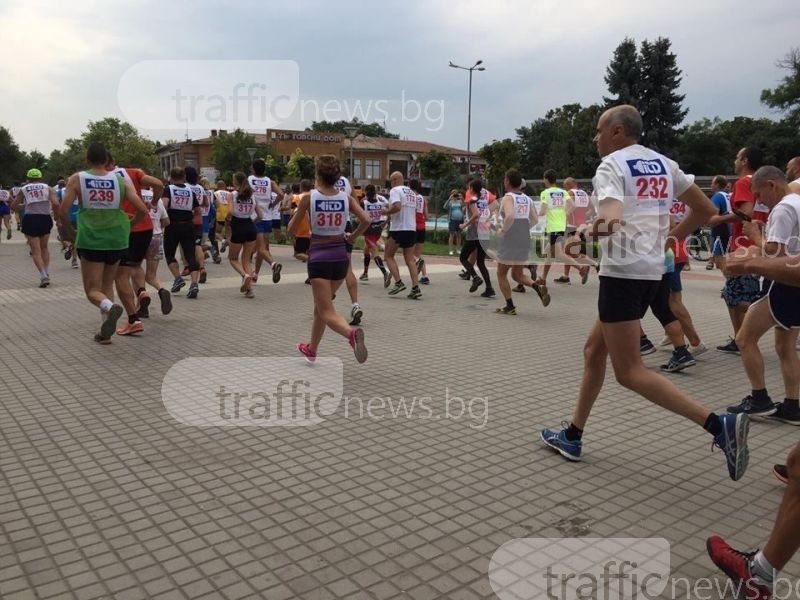 Без автомобили в Пловдив днес! Движението е спряно заради маратона