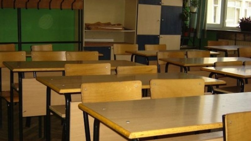 Над 16 хиляди български деца са напуснали училище през миналата година