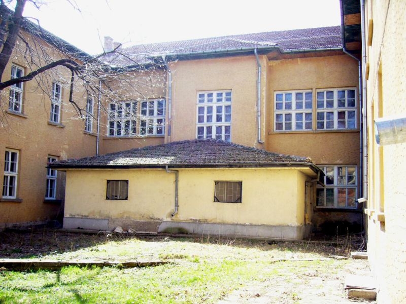 14-годишен издъхна след бой в класната стая