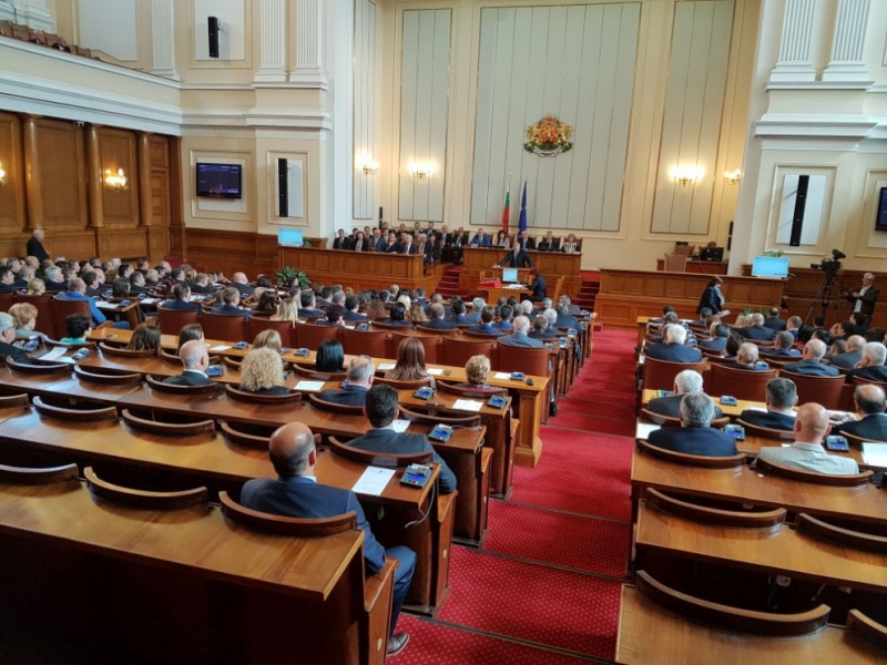 Изненада! В момента левицата има повече депутати от ГЕРБ