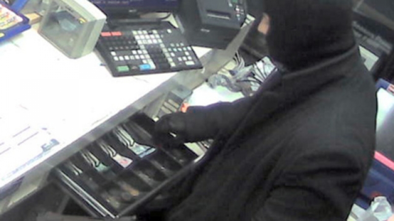 Разбиха магазин в Кючука, задигнаха 6 бона оборот