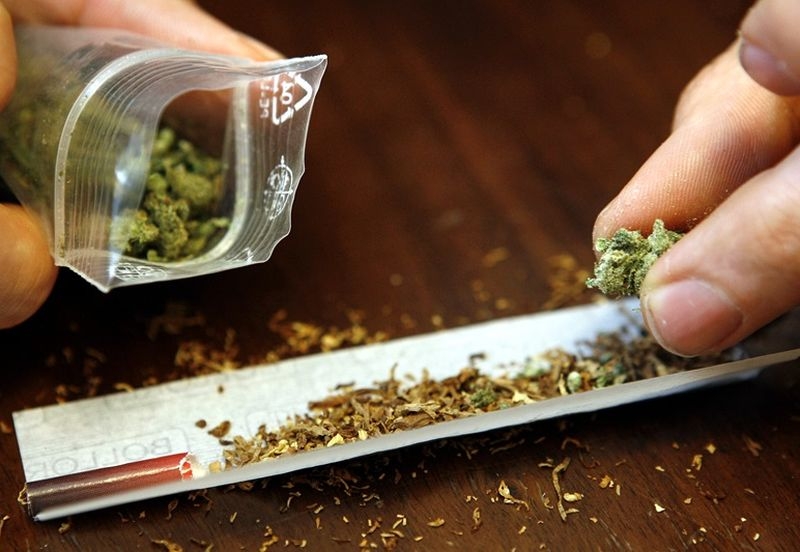 24-годишен пловдивчанин се опита да скрие наркотик от полицаи, арестуваха го