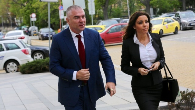 Марешки се отказа доброволно от имунитета си