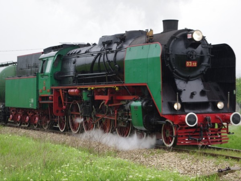 Парен локомотив се отправя към Пловдив