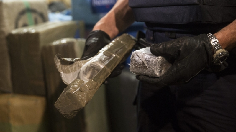 Ударите продължават! Спипаха още 8 кг хероин в София