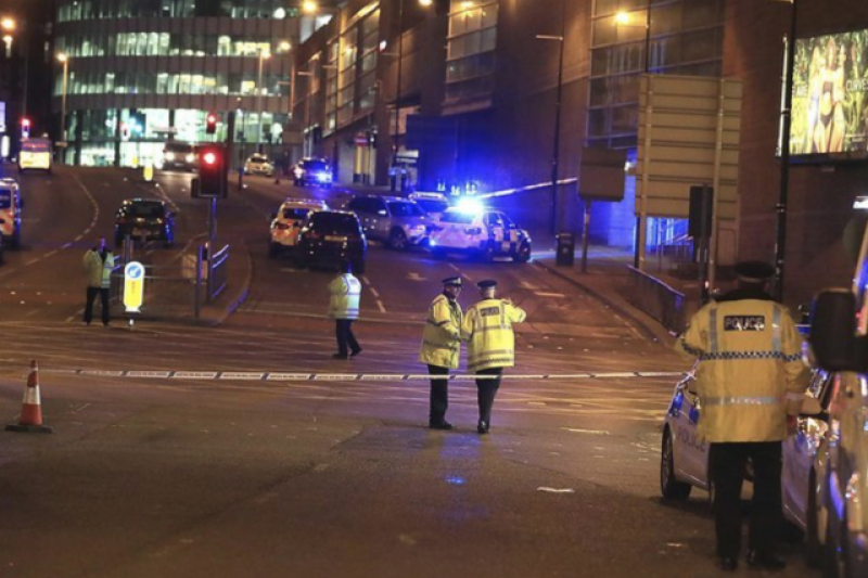 Жертвите на атентата в Манчестър вече са 22, сред тях има и деца