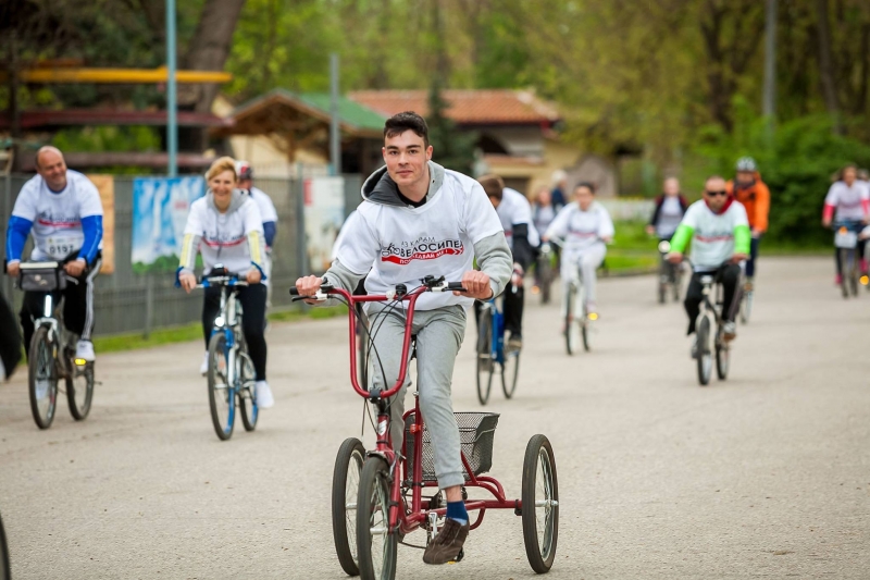 Wild Horses и Ренегат с концерт за Петьо. Нека му помогнем да проходи!