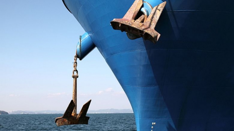 Гръцките пристанищни власти заловиха кораб с експлозиви