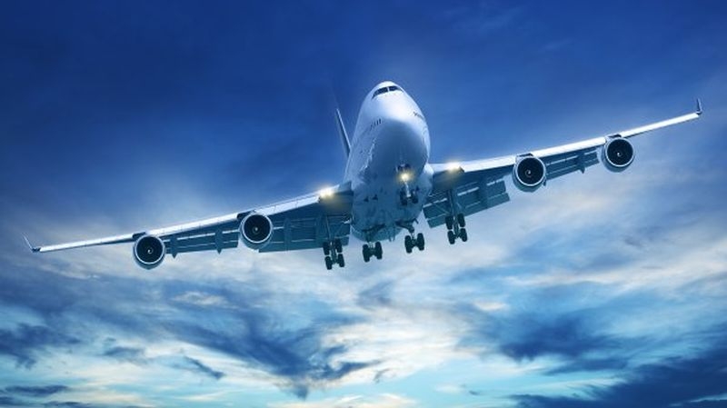 Срив на компютърни системи блокира самолети и пасажери по летища в цял свят