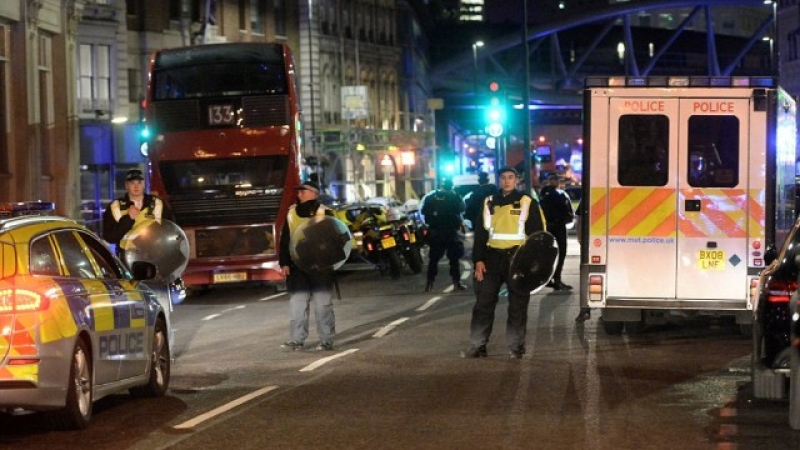 Ужас и терор в Лондон! 3 атентата, най-малко 7 жертви ВИДЕО