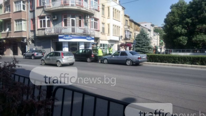 Полицаи подпукаха спрелите “за малко“ на бул. 6 септември“ СНИМКИ