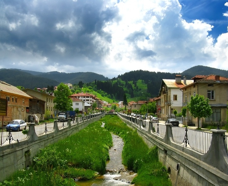 В Чепеларе минават на минерална вода, тази от чешмата не става