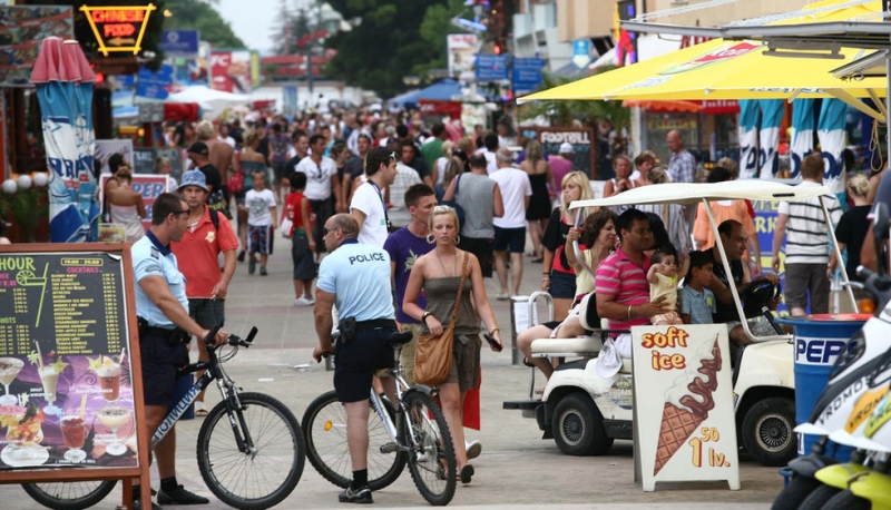 Нашенци скочиха на чужденци в Слънчев бряг, набиха и охранител