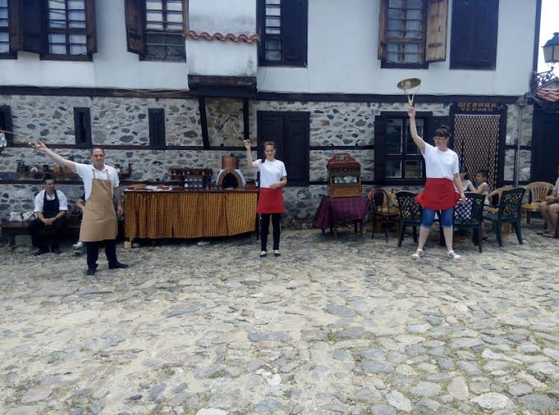 Започна празникът на въртяното кафе в Златоград