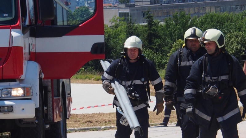 Запалиха сграда на дружество за добив на злато