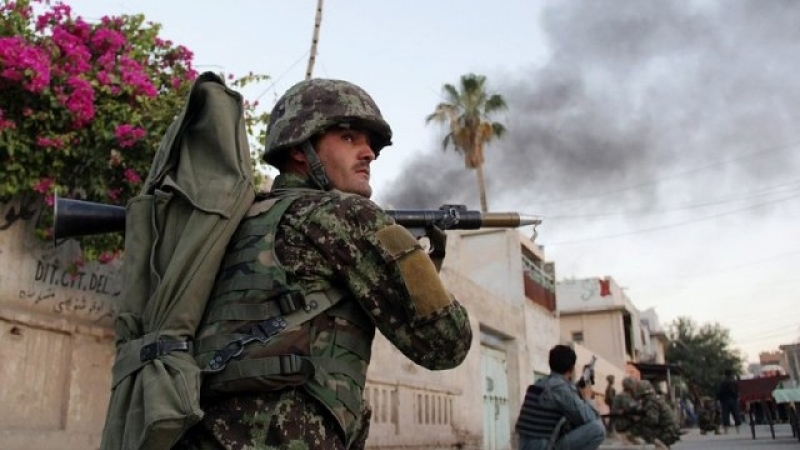 САЩ удариха афганистански полицаи