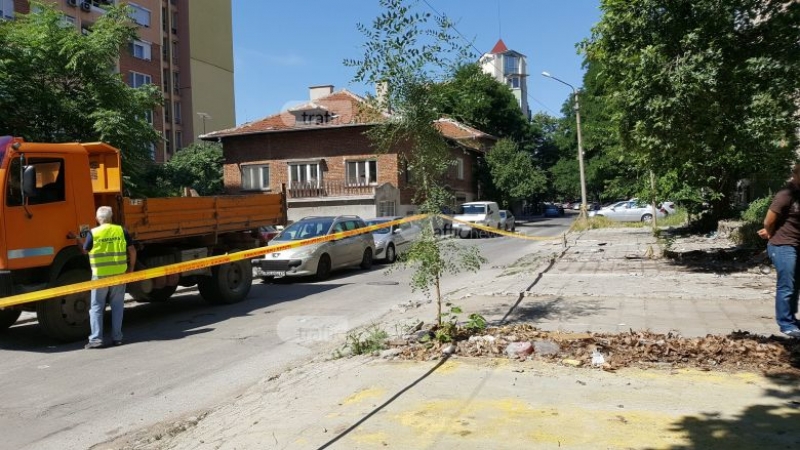Правят паркинг за 120 автомобила в центъра на Пловдив