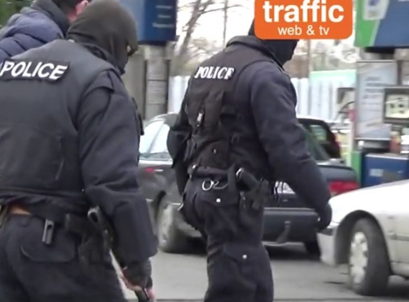 ГДБОП и митничари погнаха пловдивски бензиностанции, иззеха гориво и пари