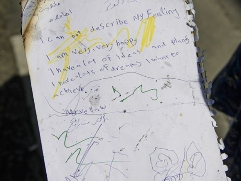 Детска бележка от Кулата на смъртта в Лондон разплака стотици СНИМКА