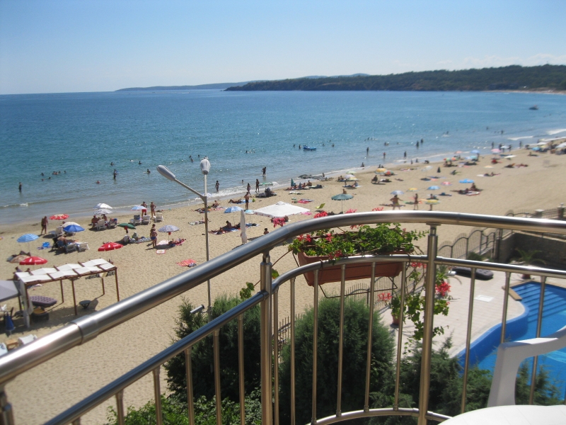 Проблеми по Черноморието: Резервираш почивката си онлайн - плащащ двойно за хотел