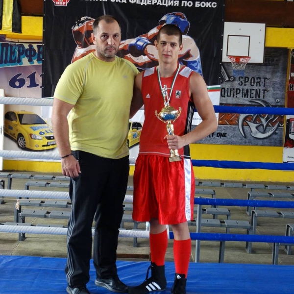 Боксовият талант Иван Киселаров навършва пълнолетие днес