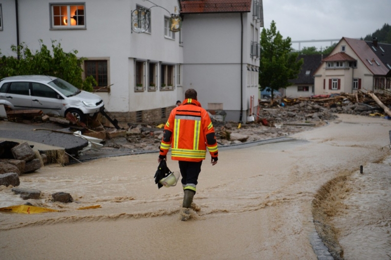 Проливни дъждове наводниха улици и блокираха магистрали в Германия