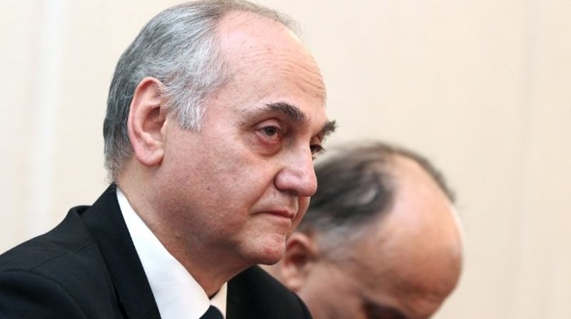 Директорът на НЗОК е подал оставка