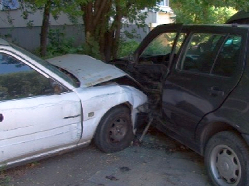 Пиян шофьор изтряска 4 коли в Пловдив СНИМКА