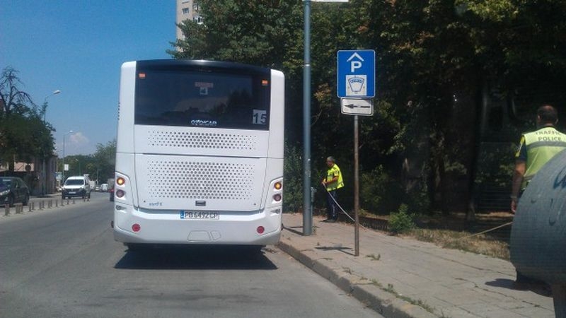 Инцидент в пловдивски автобус! Двама са в болница след резки спирачки СНИМКА