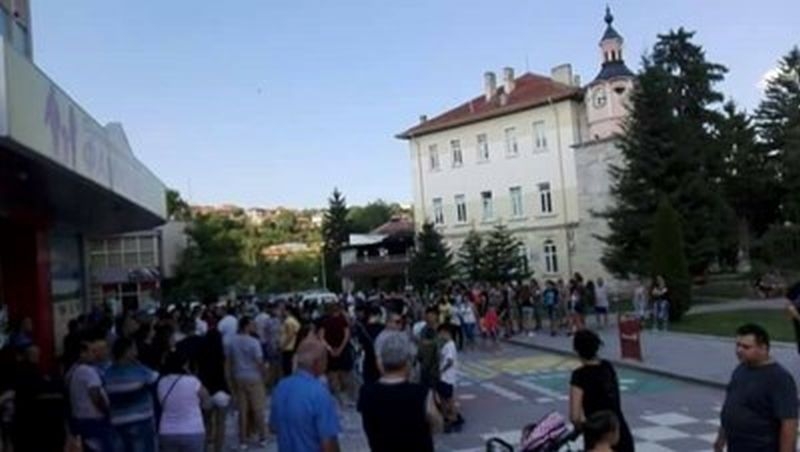 Нов протест в Бяла заради жестокия побой над младеж