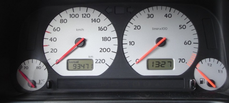 Слагат край на превъртения километраж на колите на старо