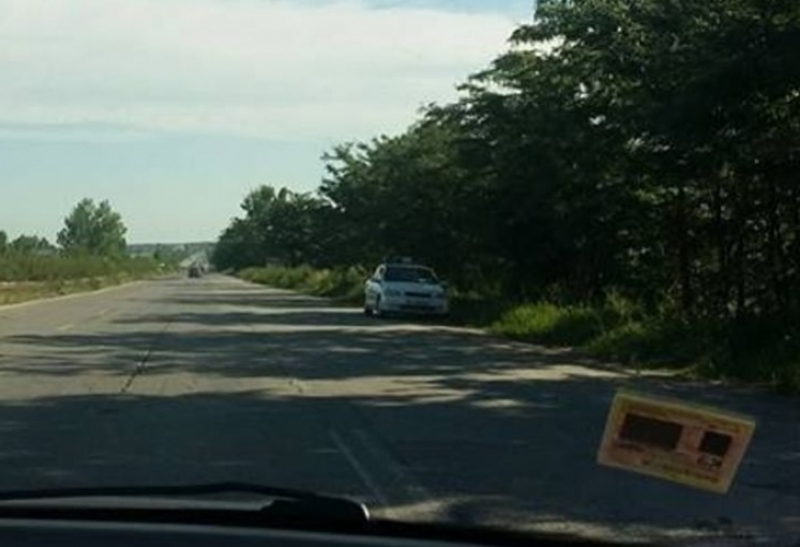 Пловдивчани снимат катаджии, които се крият в храстите! Отмъщават си за тайното дебнене СНИМКИ